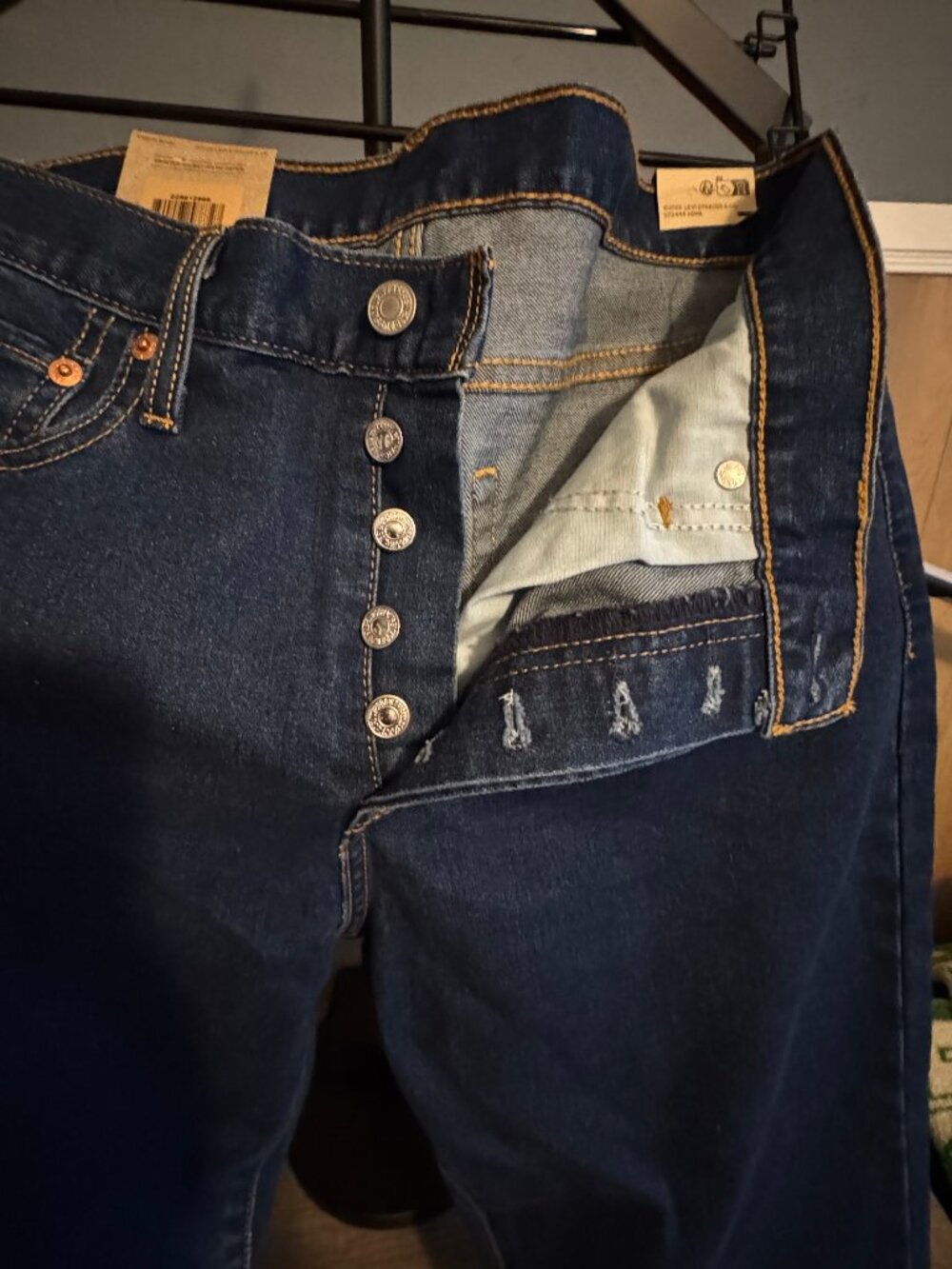 NWT Levi's Wedgie Fit High Rise Jeans Dark Wash Blue Size 31